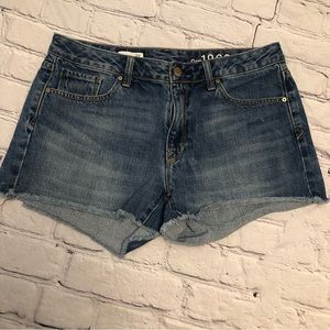 Gap Jean Shorts sz 27